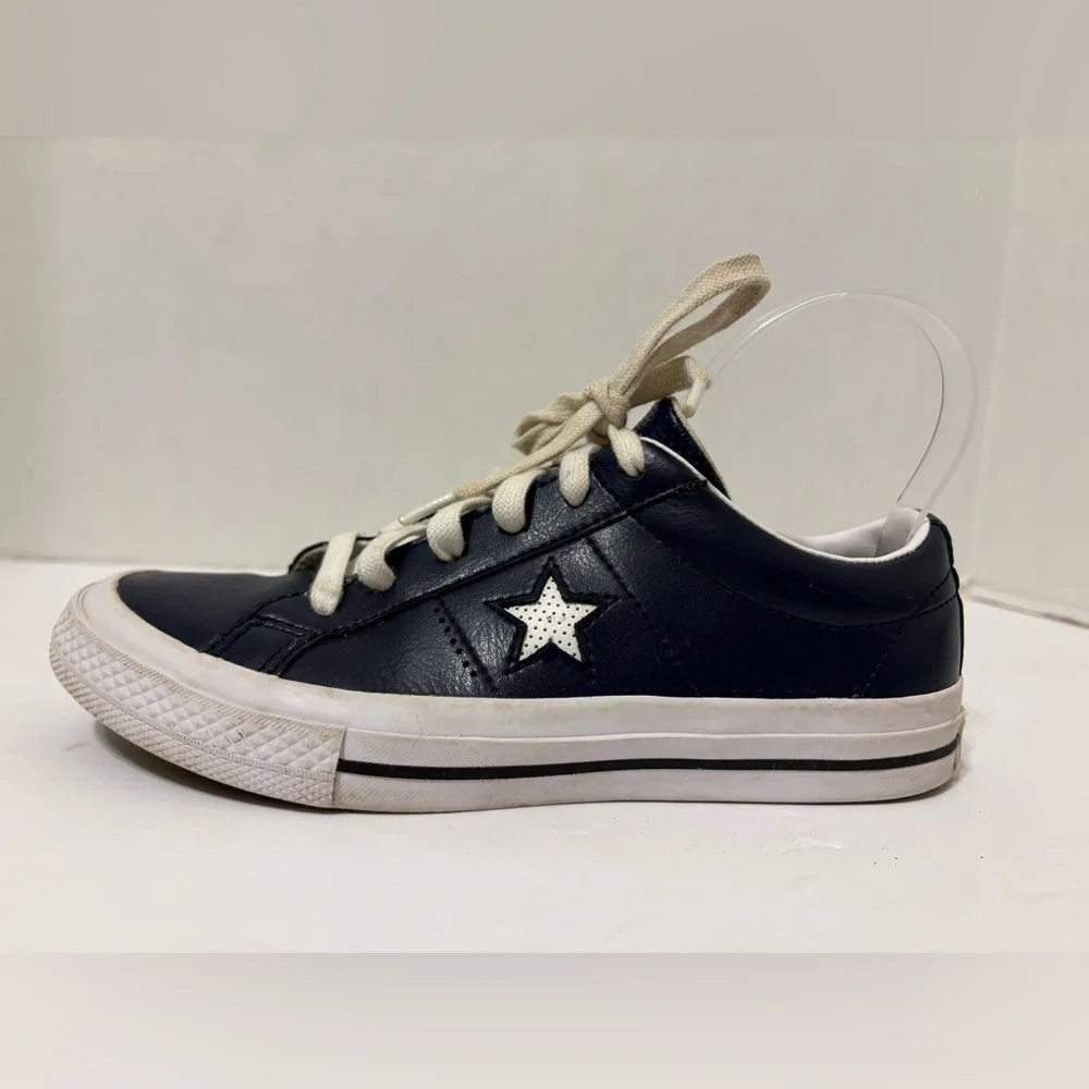 Converse sneakers have